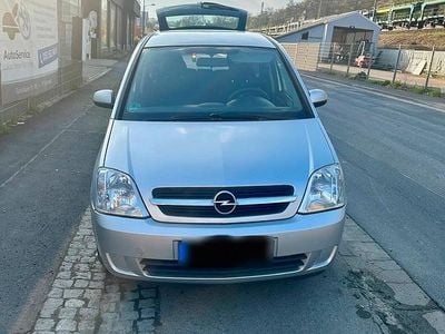 Usata Opel Meriva 102 CV (75 kW) 2005 Argento Monovolume