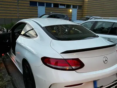Gebraucht Mercedes C180 AMG line 156 PS (114 kW) 2016 Weiß Coupé
