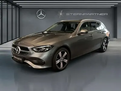 Gebraucht Mercedes C200 Avantgarde 163 PS (119 kW) 2025 Grau Limousine