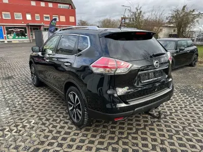 Usata Nissan X-Trail N-Vision 131 CV (96 kW) 2017 Nero SUV
