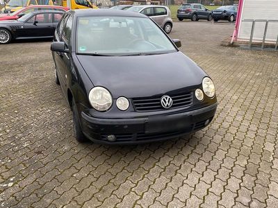 Gebraucht VW Polo 75 PS (55 kW) 2002 Schwarz Kleinwagen