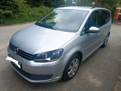 Gebraucht VW Touran 140 PS (102 kW) 2011 Silber Van / Kleinbus