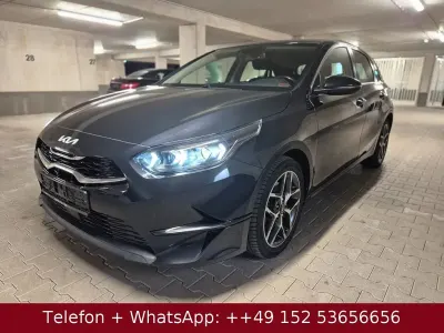 Gebraucht Kia Ceed Spirit 160 PS (117 kW) 2021 Schwarz Kleinwagen