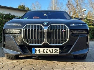 BMW M760e