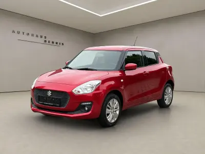 Gebraucht Suzuki Swift Club 90 PS (66 kW) 2018 Rot Kleinwagen