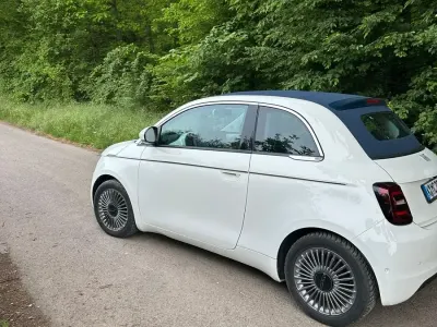 Gebraucht Fiat 500e 69 kW (95 PS) 2023 Weiß Cabrio