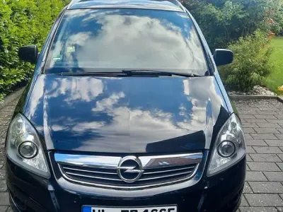 Gebraucht Opel Zafira Family 116 PS (85 kW) 2012 Schwarz Van / Kleinbus