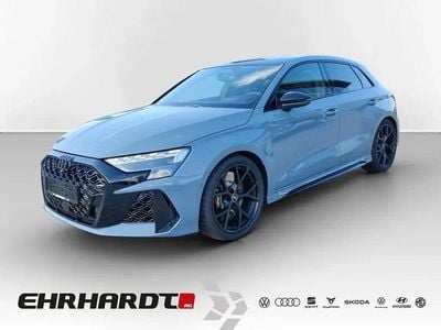 Gebraucht Audi RS3 Ambiente 400 PS (294 kW) 2025 Grau Limousine