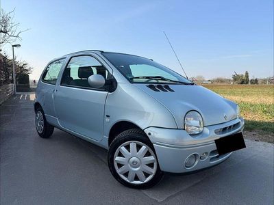 Gebraucht Renault Twingo 75 PS (55 kW) 2005 Silber Kleinwagen
