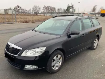 Gebraucht Skoda Octavia 105 PS (77 kW) 2010 Schwarz Kombi