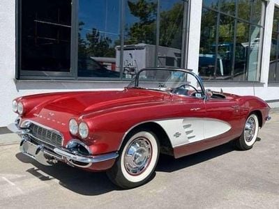 Gebraucht Corvette C1 314 PS (230 kW) 1961 Maroon/white Cabrio