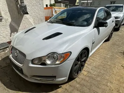 Używany Jaguar XF Premium Luxury 238 KM (175 kW) 2008 Biały Sedan/Limuzyna