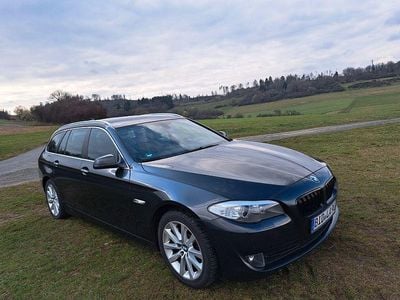 Gebraucht BMW 530 Sport Line 258 PS (189 kW) 2012 Schwarz Kombi