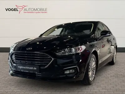 Gebraucht Ford Mondeo Titanium 150 PS (110 kW) 2021 Schwarz Limousine