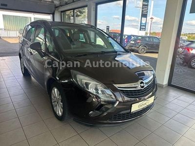 Braun Gebraucht 2012 Opel Zafira Tourer Innovation Van / Kleinbus | 4.999 € (Fairer Preis)