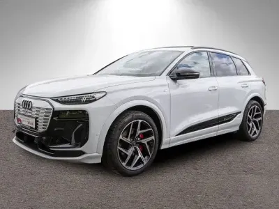 Gebraucht Audi Q6 e-tron S-Line 225 kW (306 PS) 2025 Gletscherweiß metallic SUV