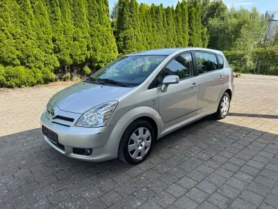 Gebraucht Toyota Corolla Verso 129 PS (94 kW) 2005 Silber Van / Kleinbus