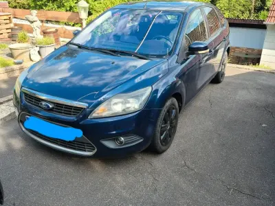 Gebraucht Ford Focus 145 PS (106 kW) 2010 Blau Limousine