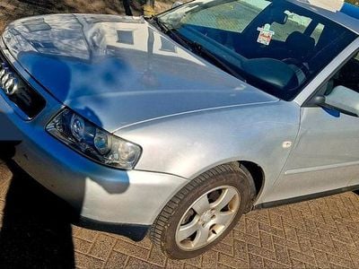 Second-hand Audi A3 110 CP (80 kW) 2003 Argintiu Hatchback