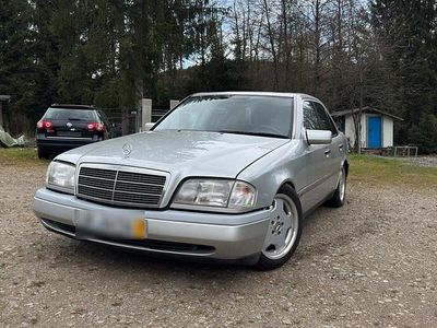 Gebraucht Mercedes C180 90 PS (66 kW) 1994 Silber Limousine