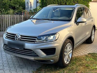 Silber Gebraucht 2014 VW Touareg Exclusive SUV | 22.950 €