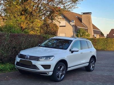 Weiß Gebraucht 2016 VW Touareg SUV | 21.900 € (Fairer Preis)