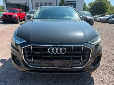 Używany Audi Q8 286 KM (210 kW) 2019 Czarny SUV