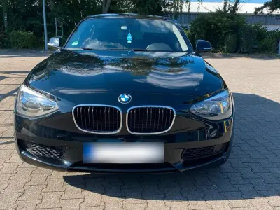 Gebraucht BMW 114 102 PS (75 kW) 2014 Schwarz Kleinwagen