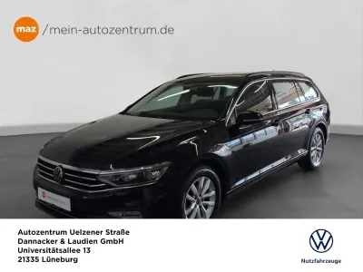 Gebraucht VW Passat Business 150 PS (110 kW) 2023 Deep black perleffekt Kombi