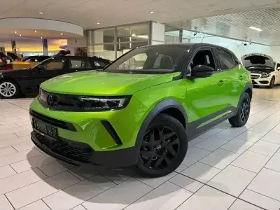 Usata Opel Mokka-e 70 kW (96 CV) 2024 Verde SUV