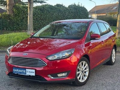 Gebraucht Ford Focus Titanium 101 PS (74 kW) 2014 Rot Kombi
