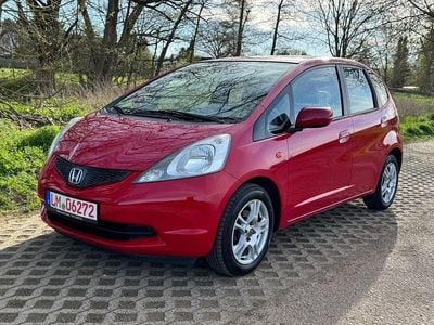 Gebraucht Honda Jazz Trend 90 PS (66 kW) 2010 Rot Kleinwagen