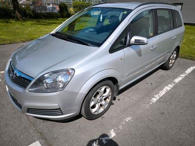 gebraucht Opel Zafira 1.6 Benzin 7 Sitzer