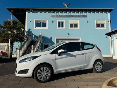 Second-hand Ford Fiesta Trend 82 CP (60 kW) 2014 Alb Hatchback
