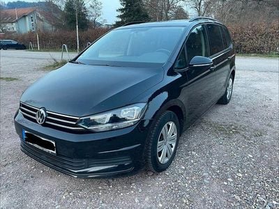 Gebraucht VW Touran Comfortline 150 PS (110 kW) 2016 Schwarz Van / Kleinbus