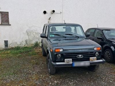 Second-hand Lada niva 80 CP (58 kW) 2021 Gri SUV