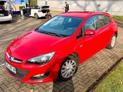 Brugt Opel Astra Selection 116 HK (85 kW) 2015 Rød Sedan