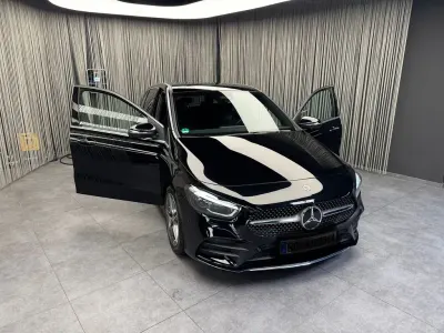 Gebraucht Mercedes B220 AMG Line Premium 190 PS (139 kW) 2023 Schwarz Kleinwagen