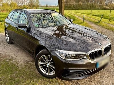 Usata BMW 520 Sport Line 190 CV (139 kW) 2019 Grigio Station wagon