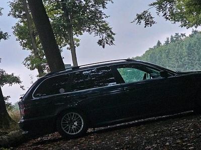 Gebraucht BMW 520 170 PS (125 kW) 2001 Schwarz Kombi