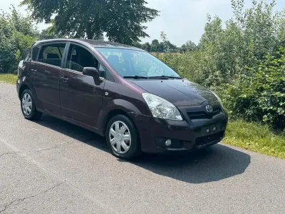 Gebraucht Toyota Corolla Verso 129 PS (94 kW) 2008 Violett Van / Kleinbus