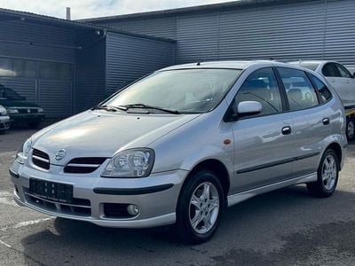 Gebraucht Nissan Almera Tino Acenta+ 116 PS (85 kW) 2005 Silber Van / Kleinbus