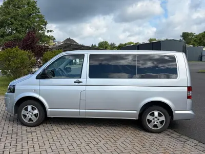 Gebraucht VW Transporter 102 PS (75 kW) 2011 Silber Van