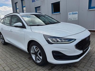 Gebraucht Ford Focus Cool & Connect 120 PS (88 kW) 2022 Weiß Kombi
