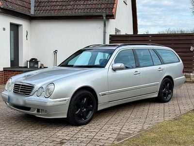 Gebraucht Mercedes E320 224 PS (164 kW) 2003 Silber Kombi