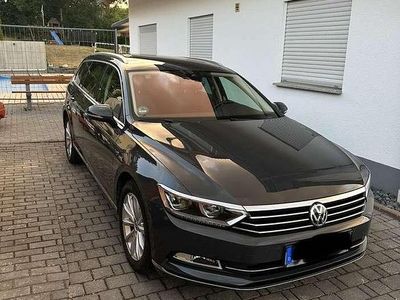 Gebraucht VW Passat Highline 190 PS (139 kW) 2019 Grau Kombi