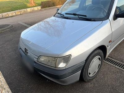 Gebraucht Peugeot 306 90 PS (66 kW) 1997 Grau Limousine