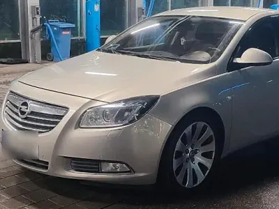 Gebraucht Opel Insignia 220 PS (161 kW) 2009 Limousine