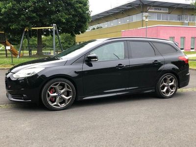 Gebraucht Ford Focus ST 250 PS (183 kW) 2013 Schwarz Limousine