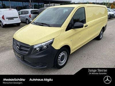 Gebraucht Mercedes Vito 163 PS (119 kW) 2023 Gelb Van